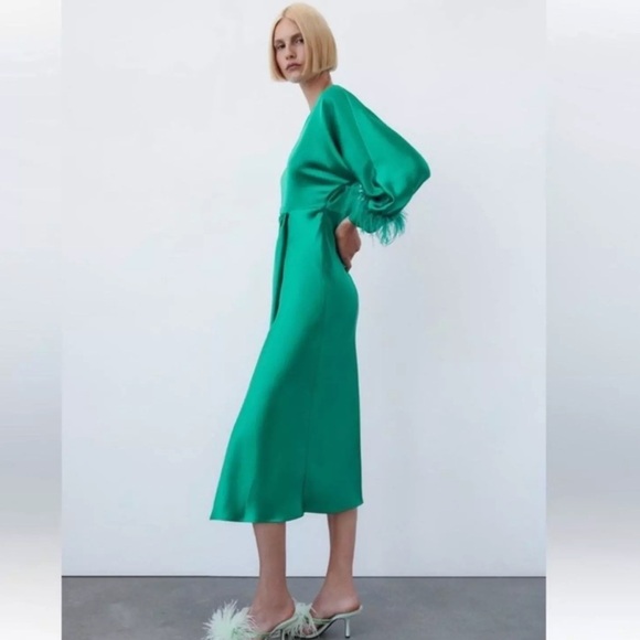 ZARA GREEN FEATHERED SATIN EFFECT MIDI DRESS - Picture 3 of 3